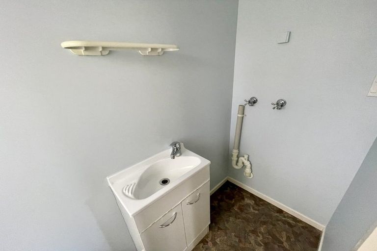 Photo of property in 151 Queens Drive, Lyall Bay, Wellington, 6022