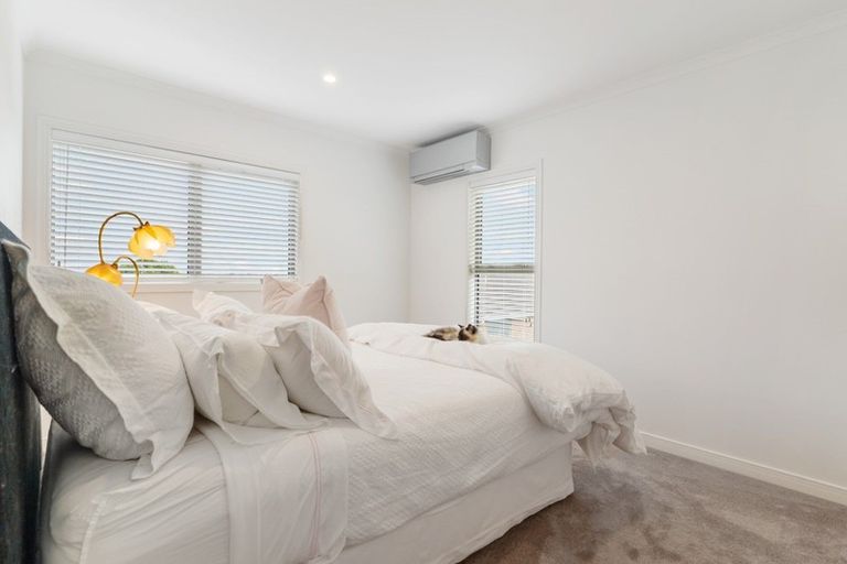 Photo of property in 4 Awakirihi Close, Shamrock Park, Auckland, 2016