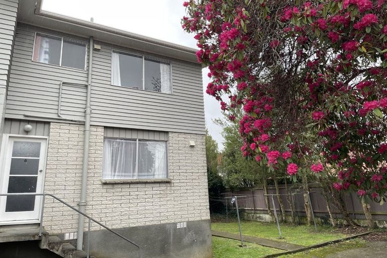 Photo of property in 6/62 Martin Street, Wallaceville, Upper Hutt, 5018