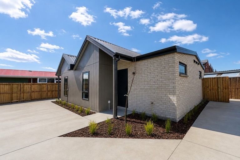Photo of property in 3/19 Evesham Crescent, Spreydon, Christchurch, 8024
