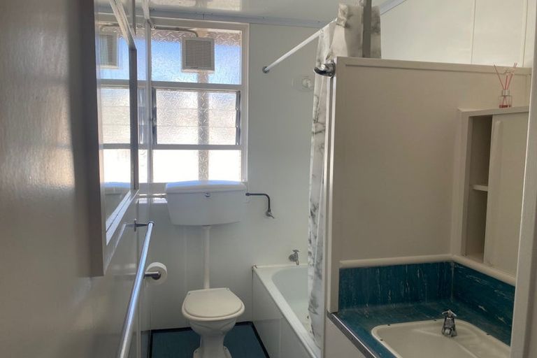 Photo of property in 9 Esplanade Road, Mount Eden, Auckland, 1024