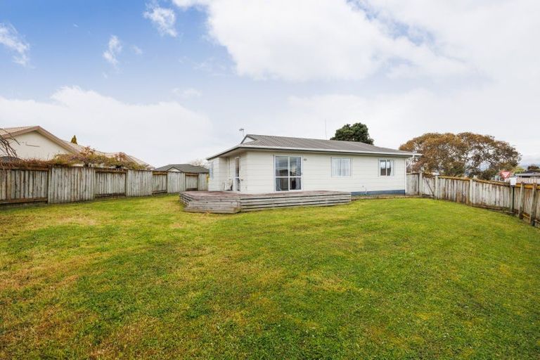 Photo of property in 31 Lydia Place, Kelvin Grove, Palmerston North, 4414