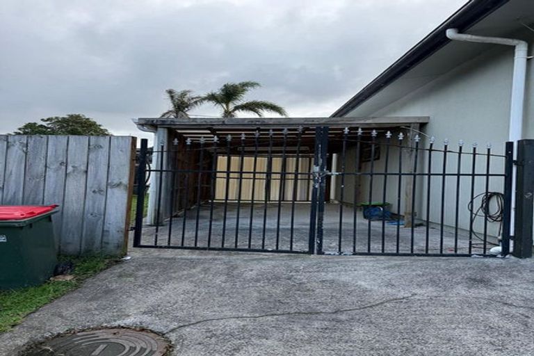 Photo of property in 52 Aspiring Avenue, Clover Park, Auckland, 2019