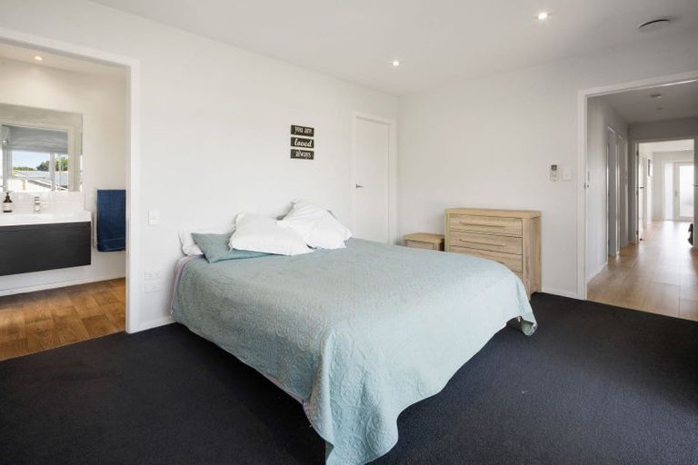 Photo of property in 10 Derbyshire Place, Dinsdale, Hamilton, 3204