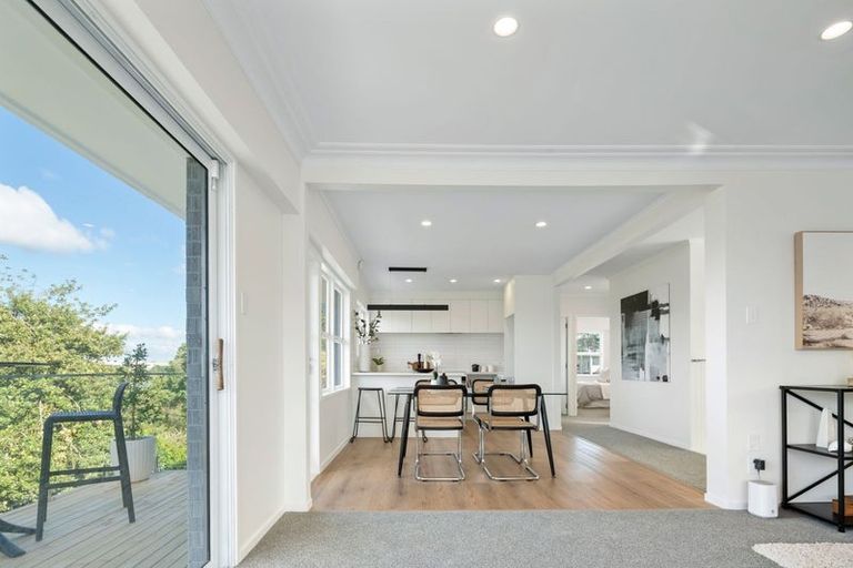 Photo of property in 112b Roberts Road, Te Atatu South, Auckland, 0610