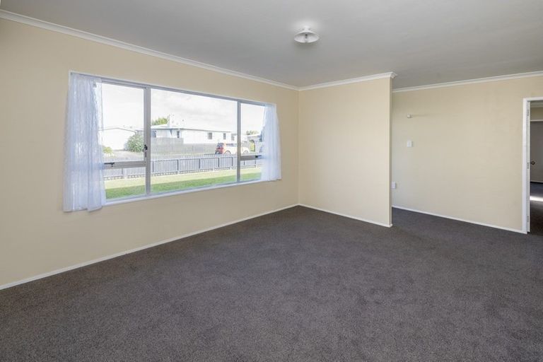 Photo of property in 3 Heather Street, Levin, 5510