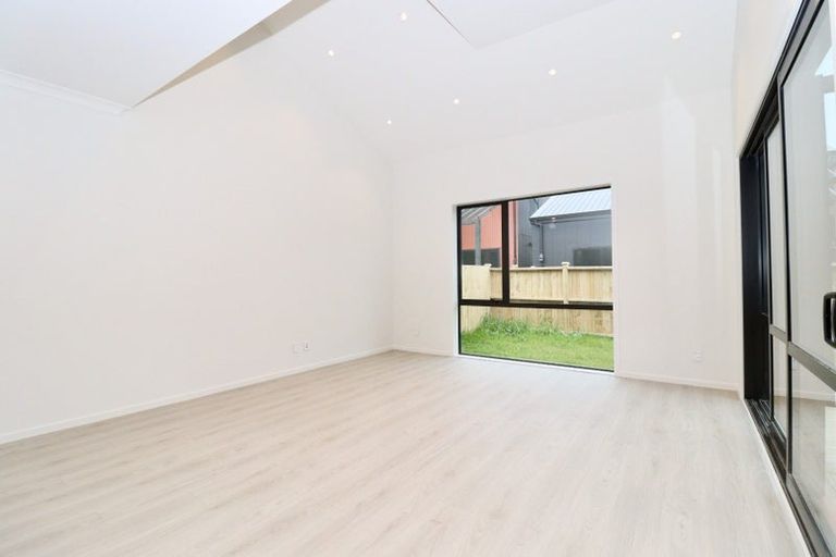 Photo of property in 12 Dorset Down Drive, Karaka, 2580