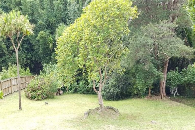 Photo of property in 193a Godley Road, Titirangi, Auckland, 0604