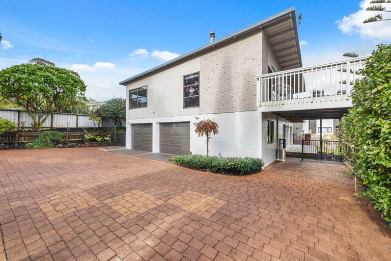 Photo of property in 10 Pine Terrace, Howick, Auckland, 2014