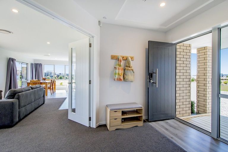 Photo of property in 25 Landsborough Drive, Darfield, 7571