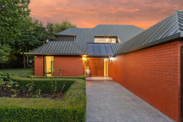 Photo of property in 323a Withells Road, Avonhead, Christchurch, 8042