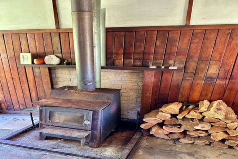 Photo of property in 12 Con Street, Seddonville, Westport, 7891