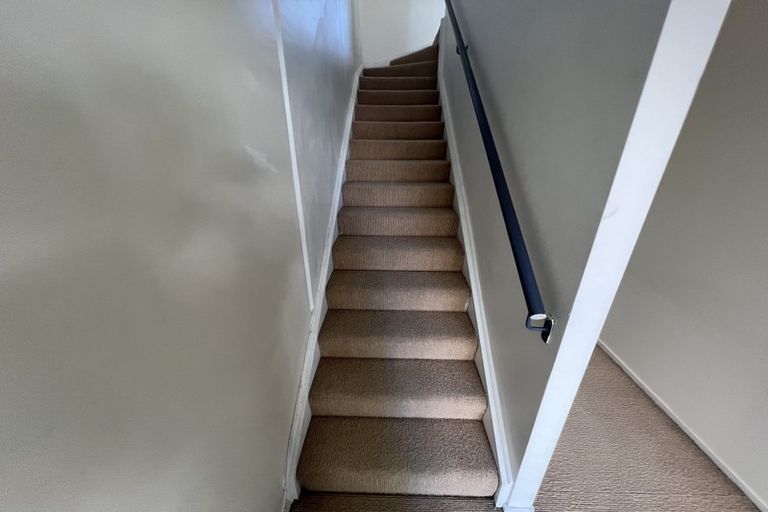 Photo of property in Krisley Court, 12/6 Ambrico Place, New Lynn, Auckland, 0600