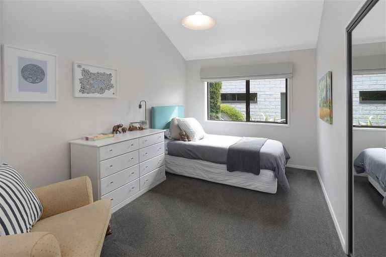 Photo of property in 464 Avonhead Road, Avonhead, Christchurch, 8042