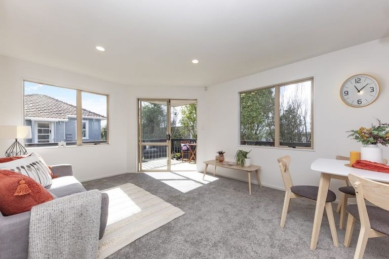 Photo of property in 140b Titirangi Road, New Lynn, Auckland, 0600