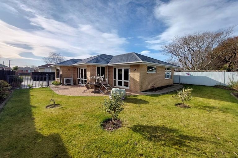 Photo of property in 1/23 Bevington Street, Avonhead, Christchurch, 8042