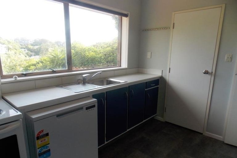 Photo of property in 1a Southern Cross Crescent, Island Bay, Wellington, 6023