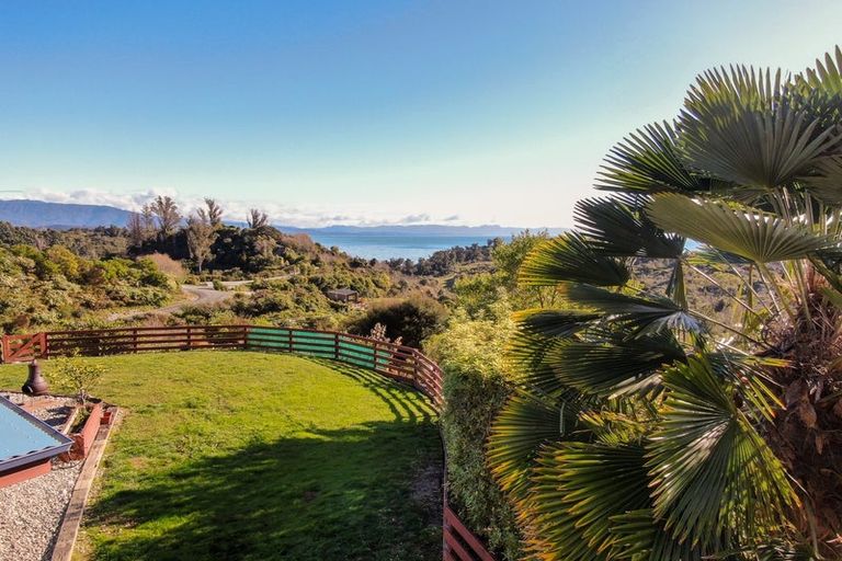Photo of property in 27 Falconer Road, Pohara, Takaka, 7183