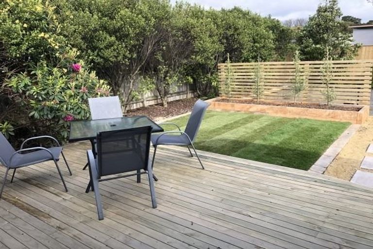 Photo of property in 42 Dahlia Street, Palmerston North, 4410