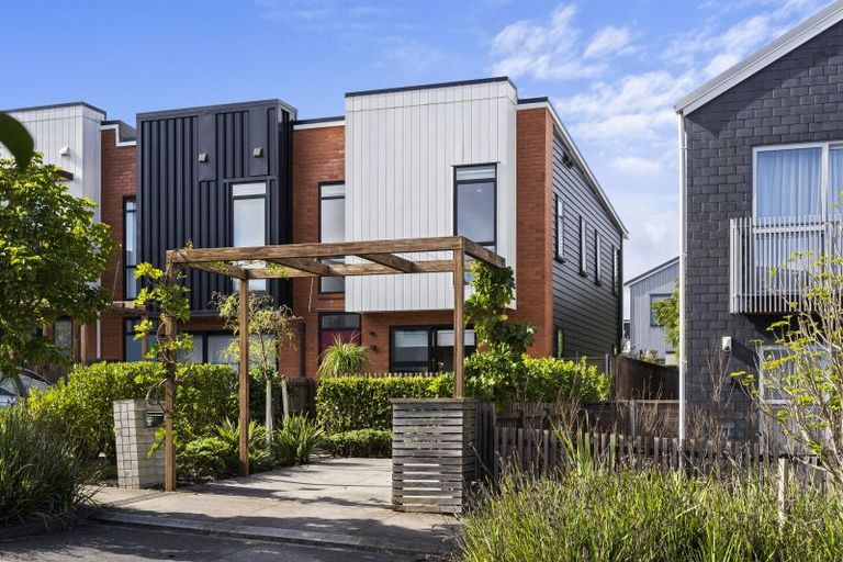 Photo of property in 11 Saltmarsh Road, Hobsonville, Auckland, 0616