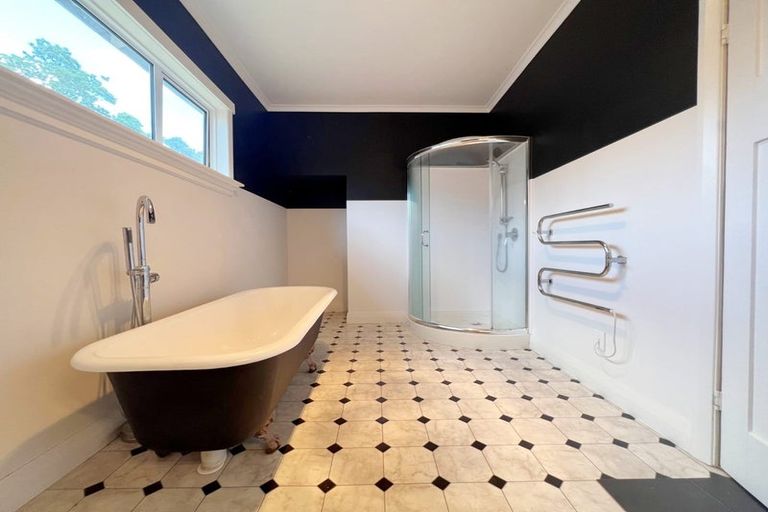 Photo of property in 357 Cambridge Road, Hillcrest, Hamilton, 3216