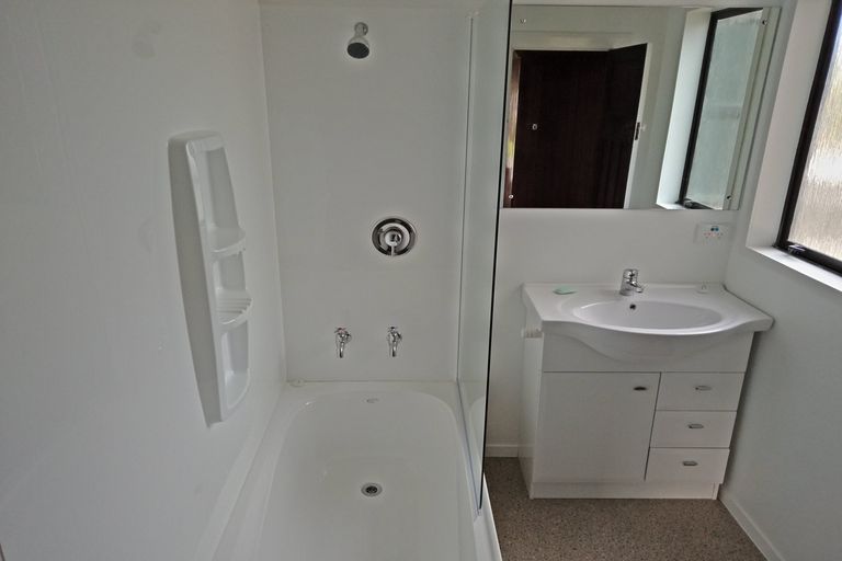 Photo of property in 6 Marett Street, Macandrew Bay, Dunedin, 9014