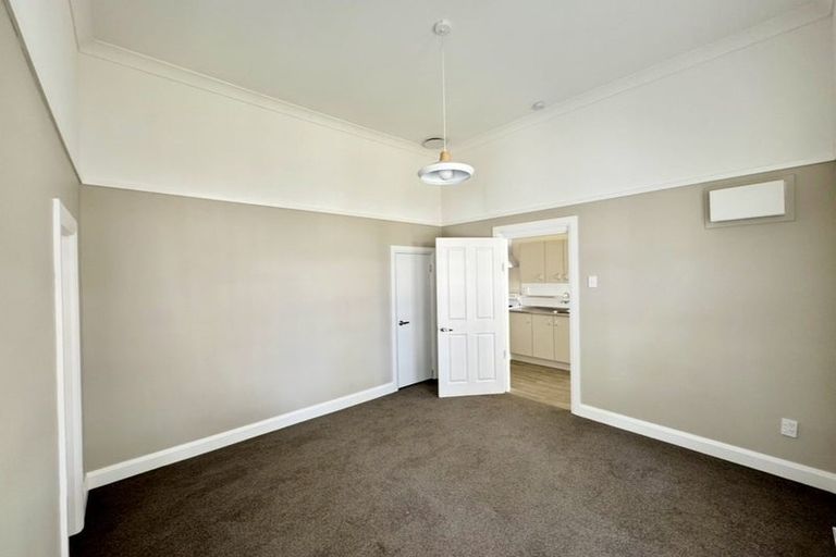 Photo of property in 16 Ada Street, Hokowhitu, Palmerston North, 4410