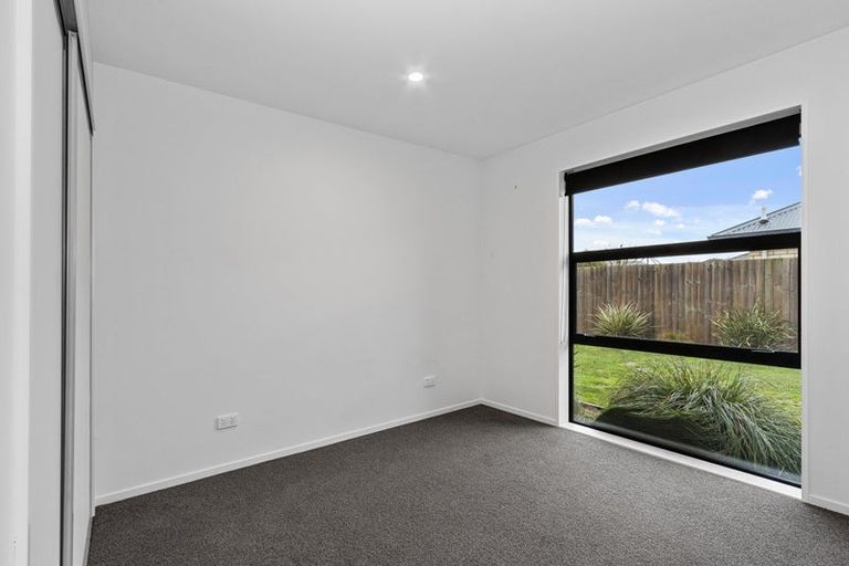 Photo of property in 17 Catchpole Place, Woodend, 7610