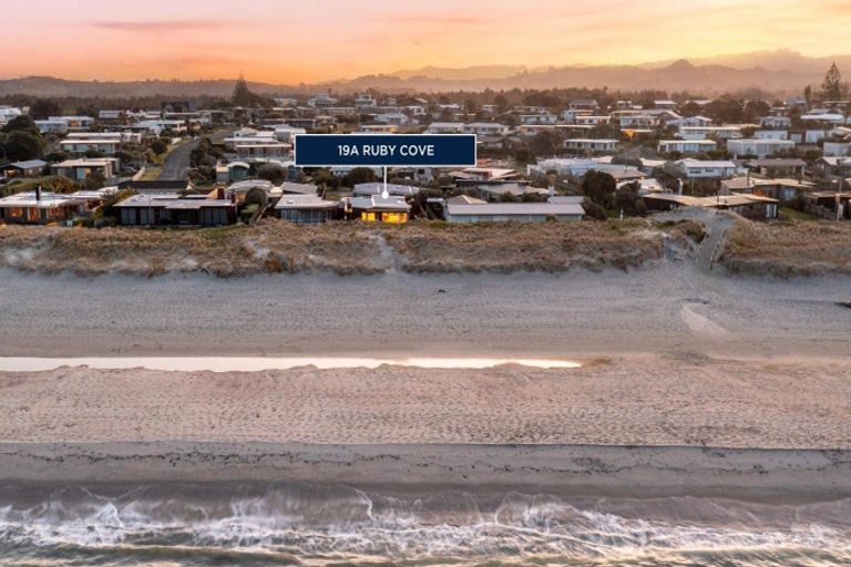 Photo of property in 19a Ruby Cove, Omaha, 0986