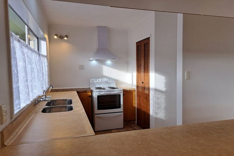 Photo of property in 3/77 Kairimu Street, Stokes Valley, Lower Hutt, 5019