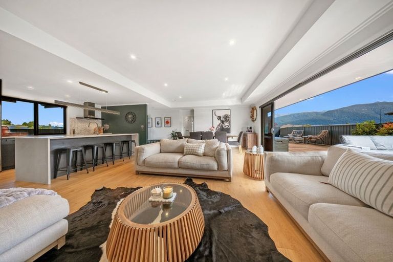 Photo of property in 4 Acheron Way, Te Anau, 9600