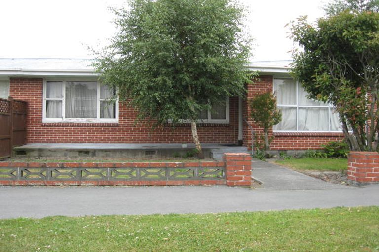 Photo of property in 2 Clonbern Place, Upper Riccarton, Christchurch, 8041