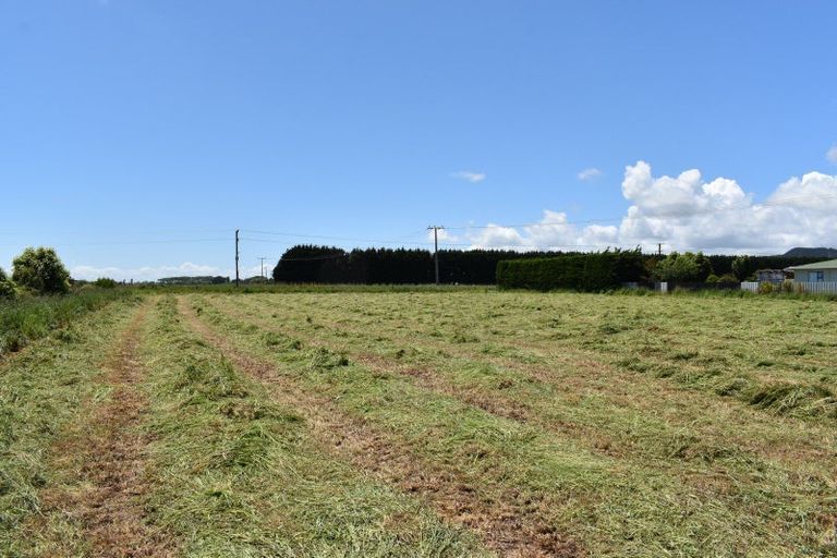 Photo of property in 69 Waikawa Beach Road, Manakau, 5573