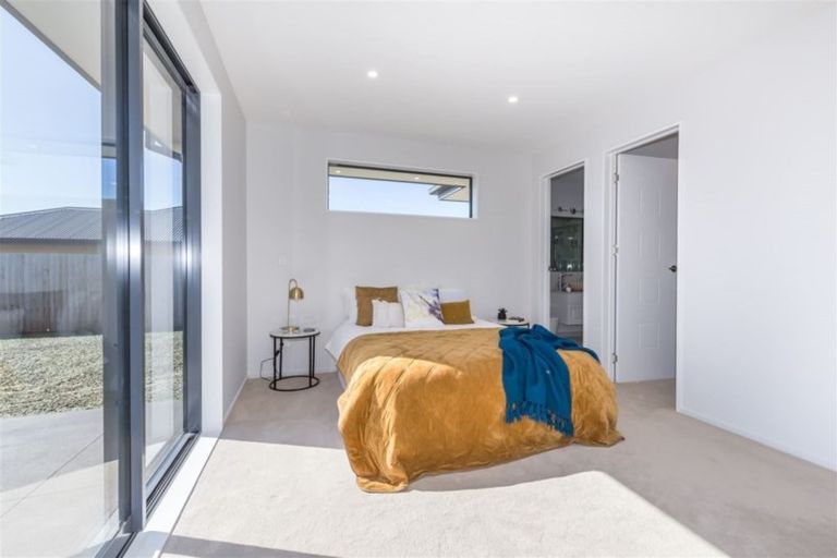 Photo of property in 19 Bradbury Avenue, Rolleston, 7614