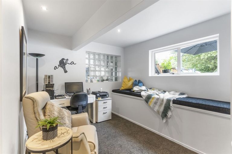 Photo of property in 13 Callender Place, Shelly Park, Auckland, 2014