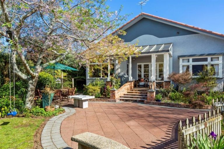 Photo of property in 4 Erin Street, Hawera, 4610