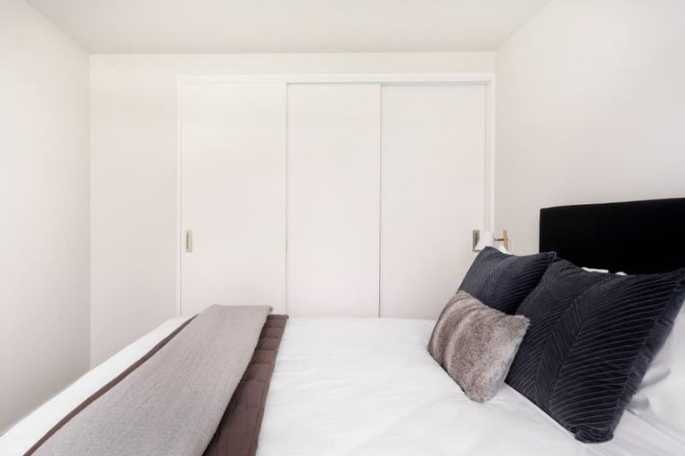 Photo of property in 2/22 Peterborough Street, Christchurch Central, Christchurch, 8013