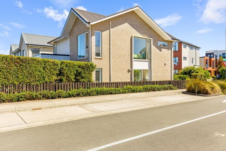 Photo of property in 7 Peihana Road, Hobsonville, Auckland, 0616