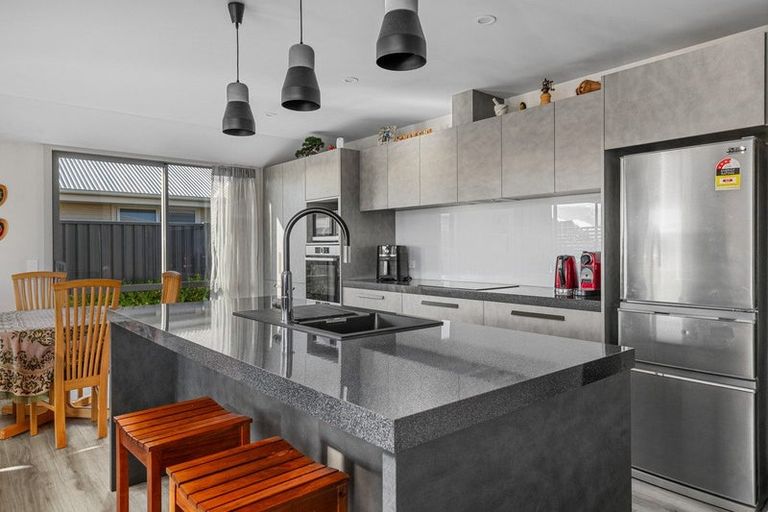 Photo of property in 8 Walker Place, Alexandra, 9320