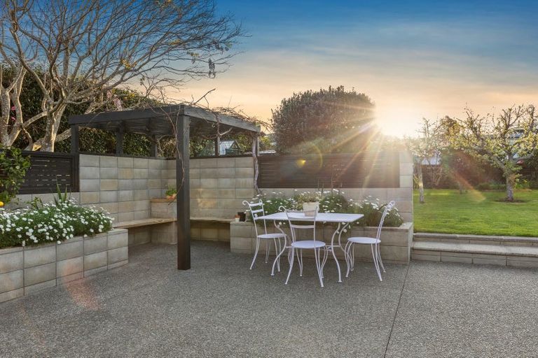 Photo of property in 29 Whitaker Street, Otumoetai, Tauranga, 3110