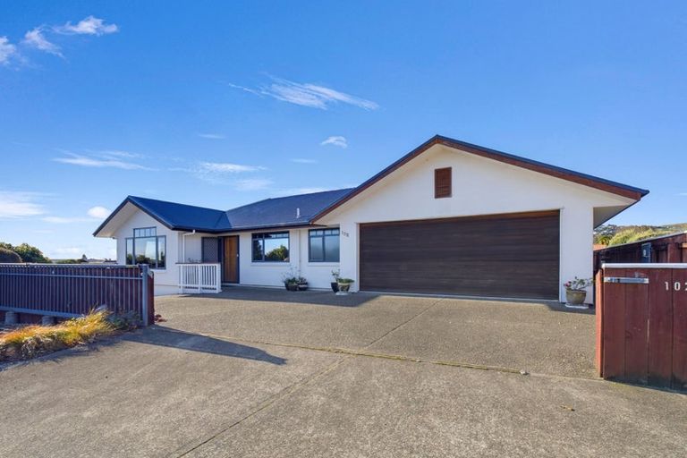 Photo of property in 102 Fergusson Street, Stoke, Nelson, 7011