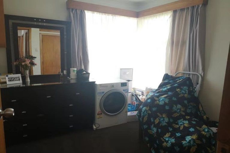 Photo of property in 33 Coronation Road, Hillcrest, Auckland, 0627