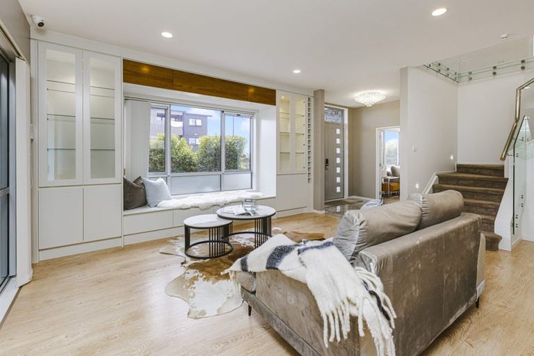 Photo of property in 399 Ormiston Road, Flat Bush, Auckland, 2019