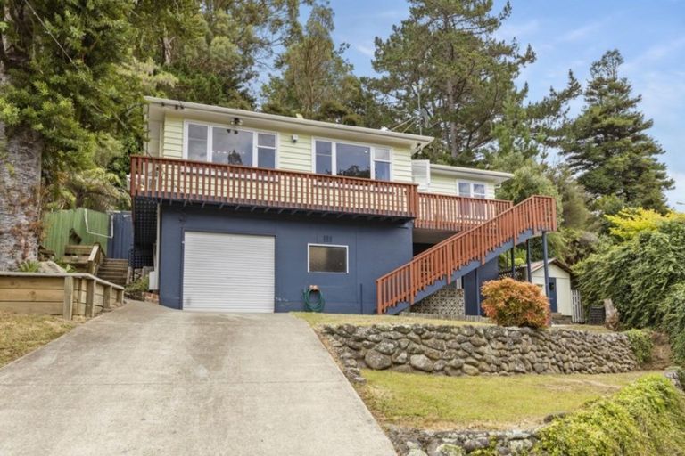 Photo of property in 18 Tawhai Street, Stokes Valley, Lower Hutt, 5019