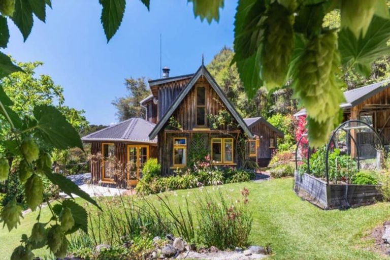 Photo of property in 639 Pupu Valley Road, Takaka, 7183