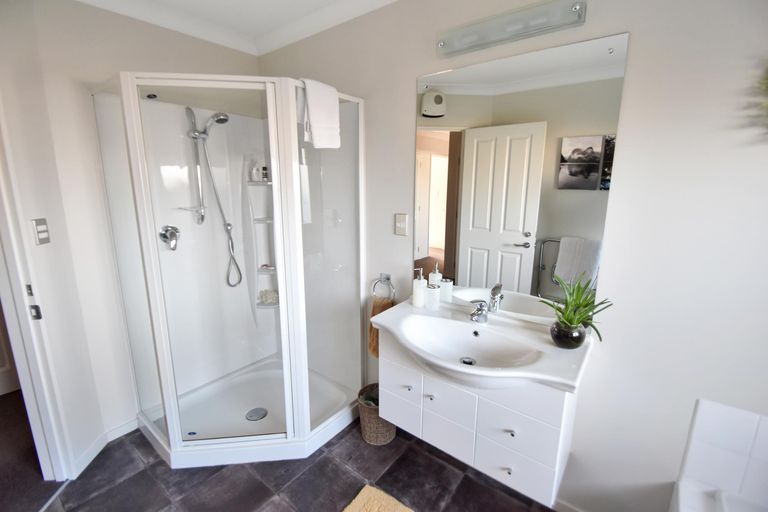 Photo of property in 4 Greenfield Place, Twizel, 7901