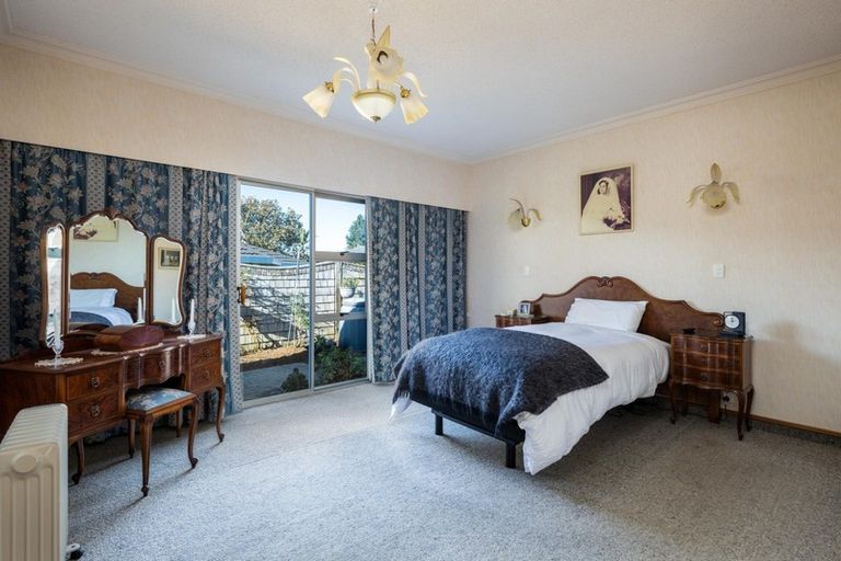 Photo of property in 166 Heta Road, Highlands Park, New Plymouth, 4312