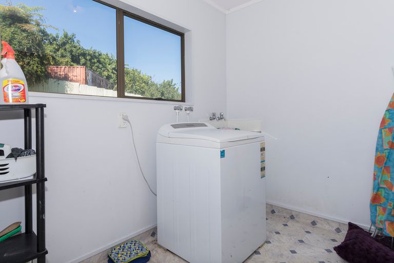 Photo of property in 11 Dunton Drive, Welcome Bay, Tauranga, 3112