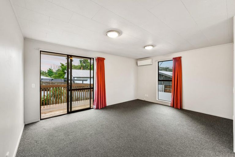 Photo of property in 3/17 Glen Road, Ranui, Auckland, 0612