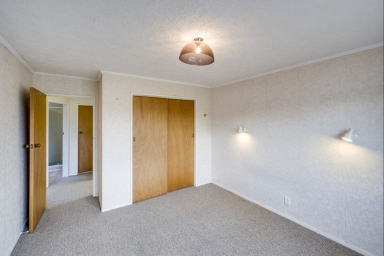 Photo of property in 2/12 Lannie Place, Greenmeadows, Napier, 4112